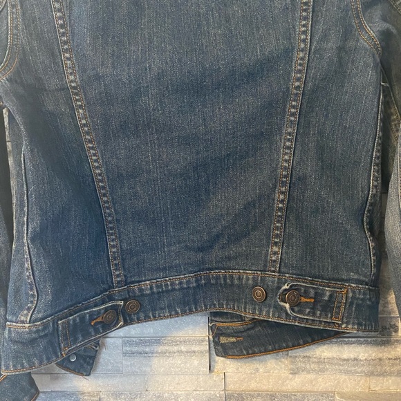 Levi’s Jean Jacket - Picture 7 of 8